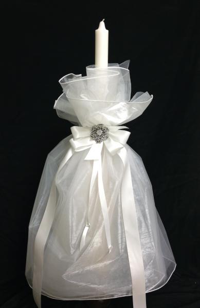 This 32 inch candle is beautifully decorated with silk and tulle liner.  Satin ribbons and rhinestone brooch add beautiful accents.  