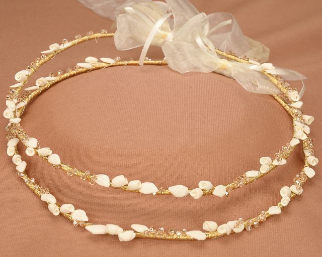 NOT IN STOCK

Hard to find gold stefana with elongated flowers and small crystals.  

CP330G-175